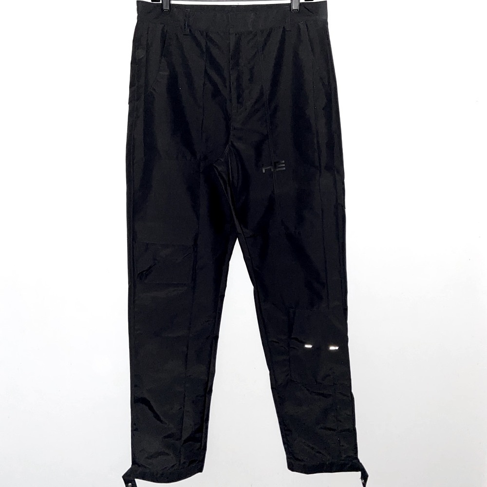 Heliot Emil Gray Nylon Cargo Ski 🎿 Pants Men’s Size 48 w glow in the dark logo﻿